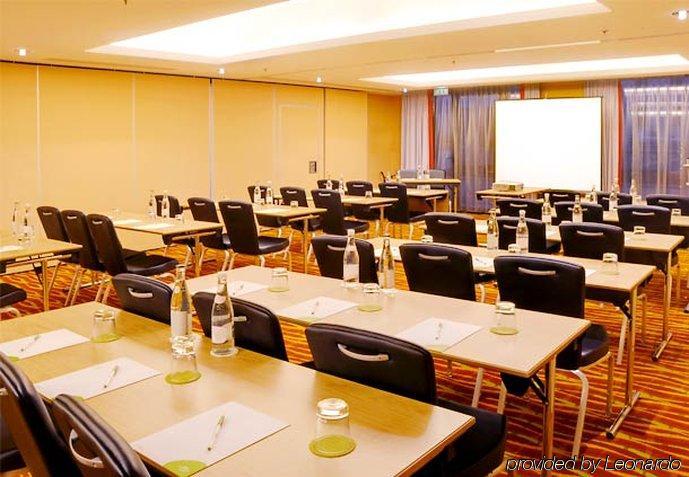 Courtyard By Marriott Paris Denis Saint-Denis (Seine-Saint-Denis)